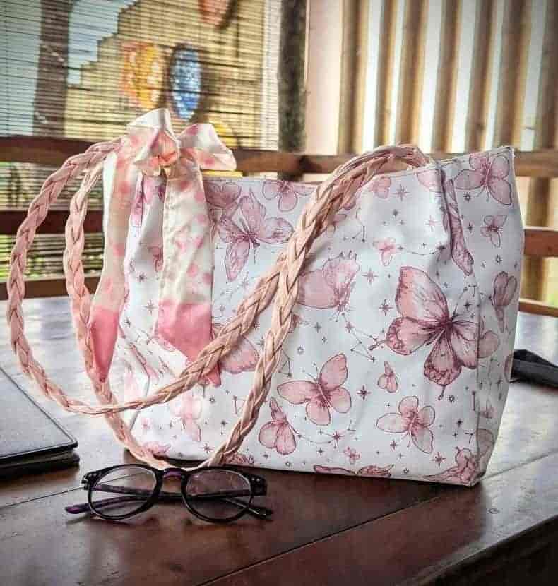 Stylish Butterfly Printed Bag - Image 2